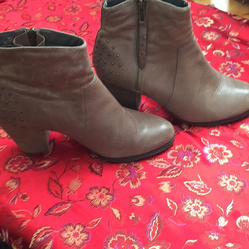 Heeled ankle boots